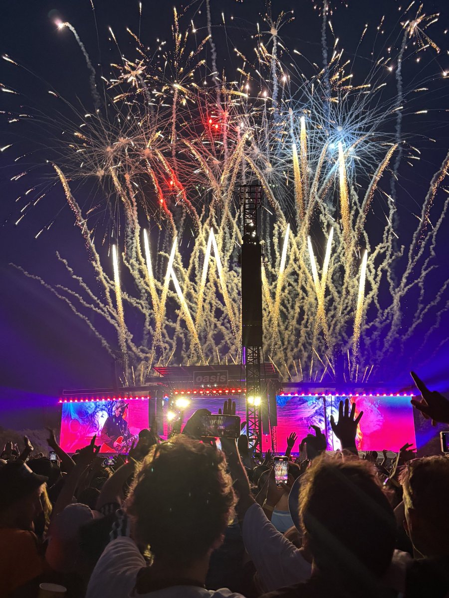 DylanPUFC's tweet image. Biblical #Oasis25