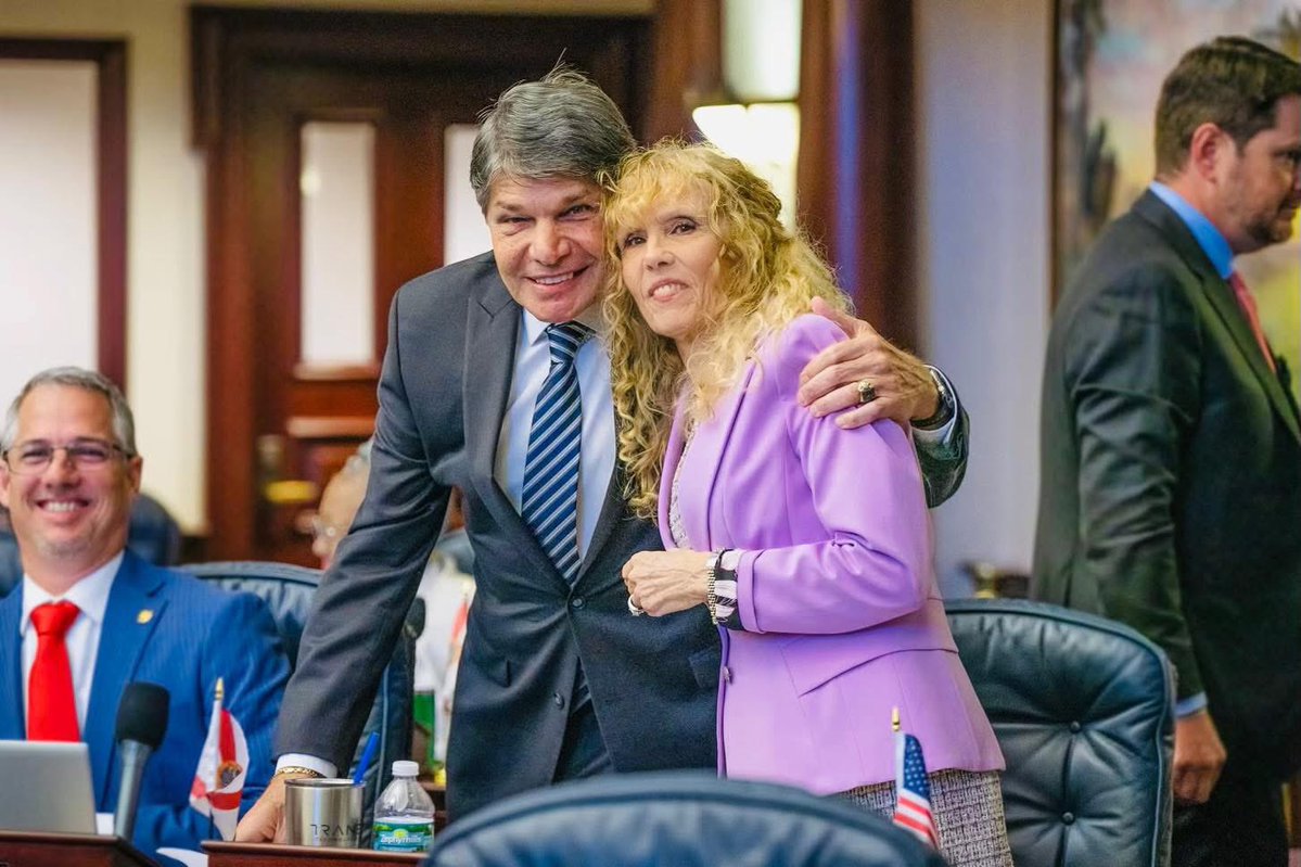 GossettSeidman's tweet image. RIP State Representative Joe Casello, described so well by retired General and fellow State Representative Patt Maney as “a gentleman of the old school.” Joe’s district bordered mine, and he served with honor—13 years as a public servant following 33 years as a firefighter.
He…