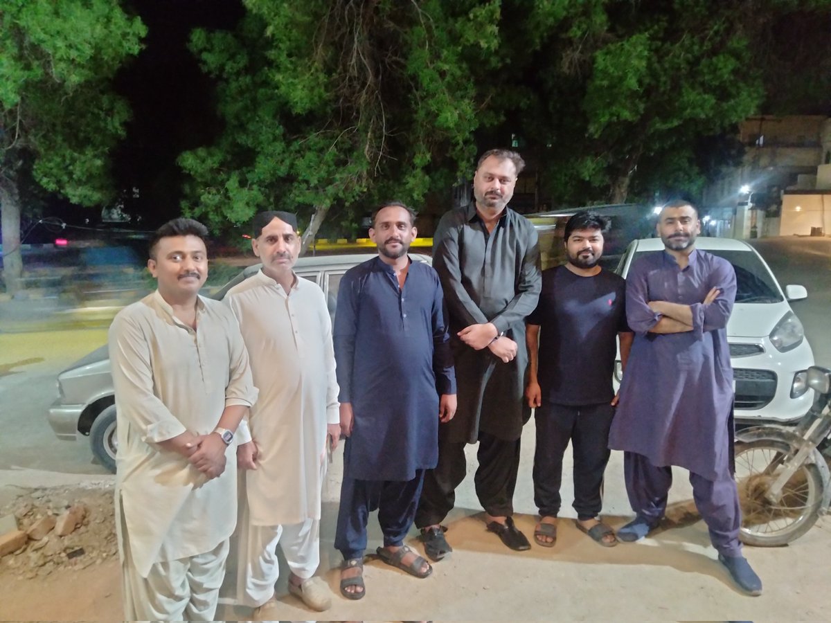 sattarabbasi833's tweet image. YPP NGOs Chairman Mir Saleem Khan dahri arrived Hyd met Svp PPP Youth Wing Rehan Qureshi also met SPSF Lala Rizwan Mughal Daniyal baloch G.S YPP NGOs district Hyd &amp;amp; vp spsf health commettie zubair dahri
From
Engineer Abdul Sattar Abbasi 
ppp youth wing ps 64 
D.I.S ||
#pyo