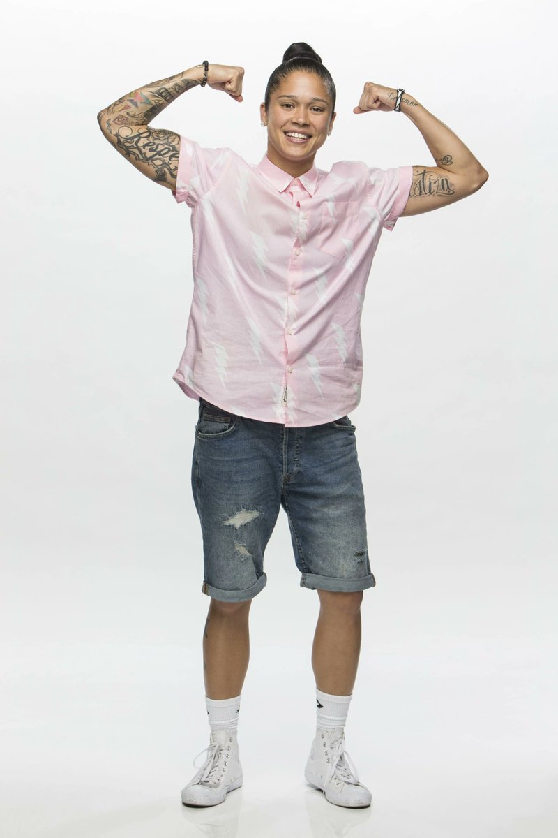 89razorskate20's tweet photo. KAYCEE CLARK came in to play for Keanu and won #BB27 https://t.co/WWX2H0SB72