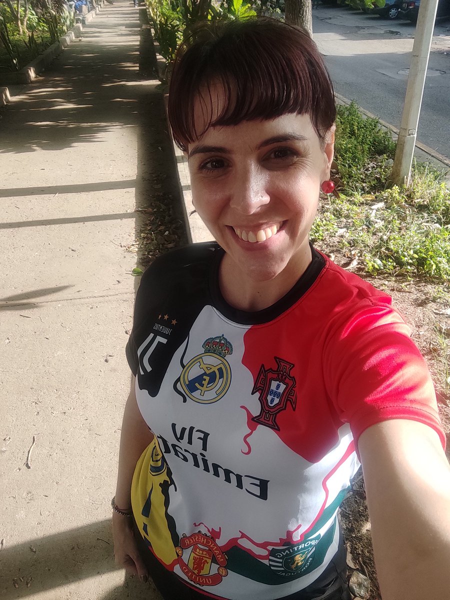 La camiseta perfecta no exis... 😍⚽

#CristianoRonaldo #CR7 ❤️🇵🇹