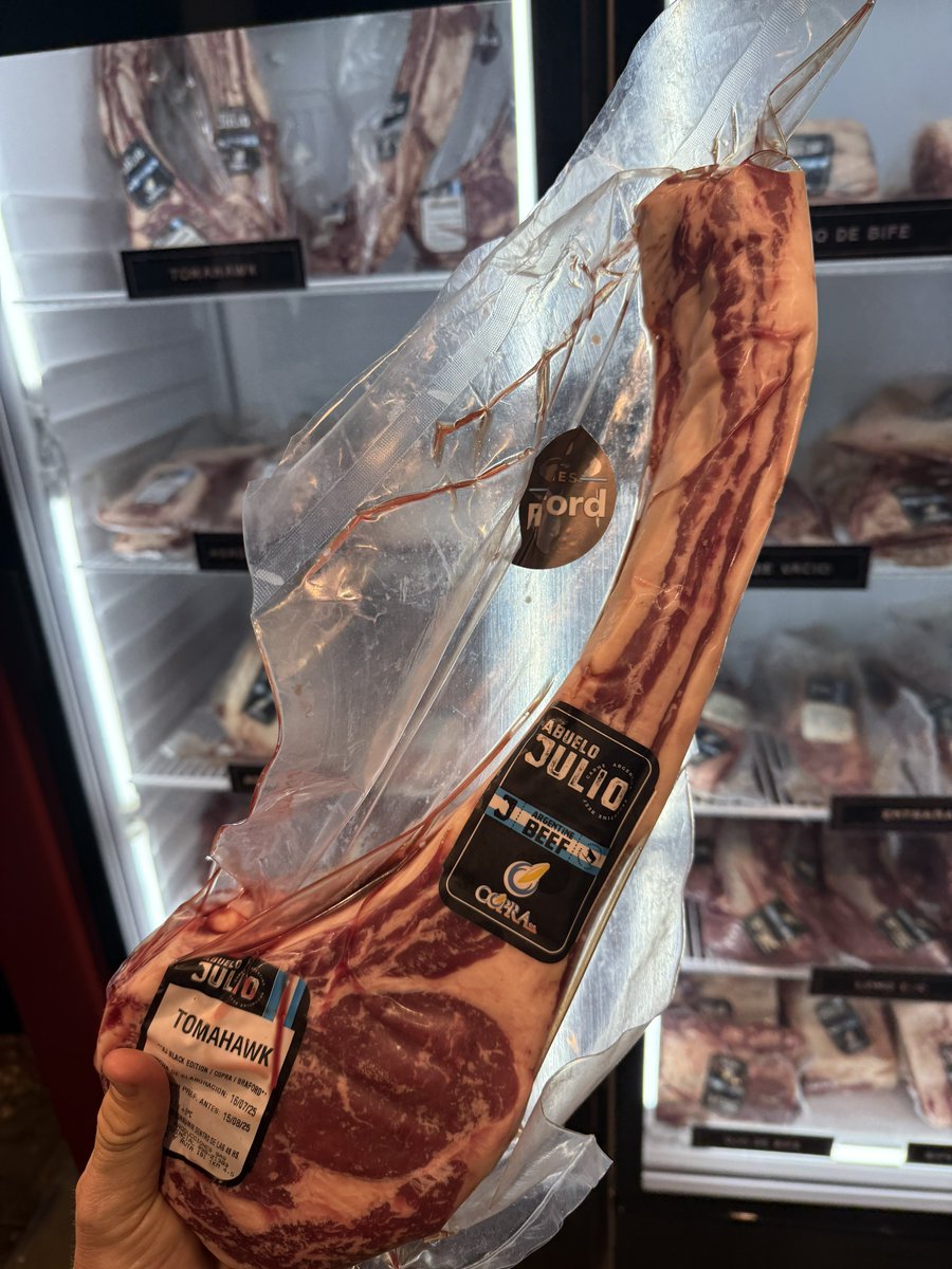 Geologo_Trader's tweet image. Argentinos, mirá! 🇦🇷
Qué buenos que están los precios de la carne de calidad en La Rural. 🥩