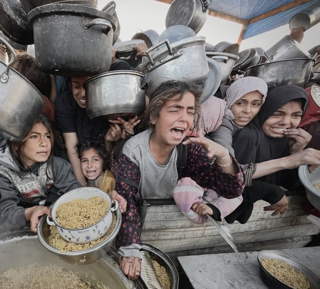 hmztyhyy3's tweet photo. يا غياث المُستغيثين أغثهم.. فقد عَظُمَ الخطب، واشتد الكرب، وبلغت القلوب الحناجر.. فارحمهم يا أرحم الراحمين 🤲🏻💔
#StarvingGaza 
#غزة_تموت_جوعاً https://t.co/hpHj1dBFvK