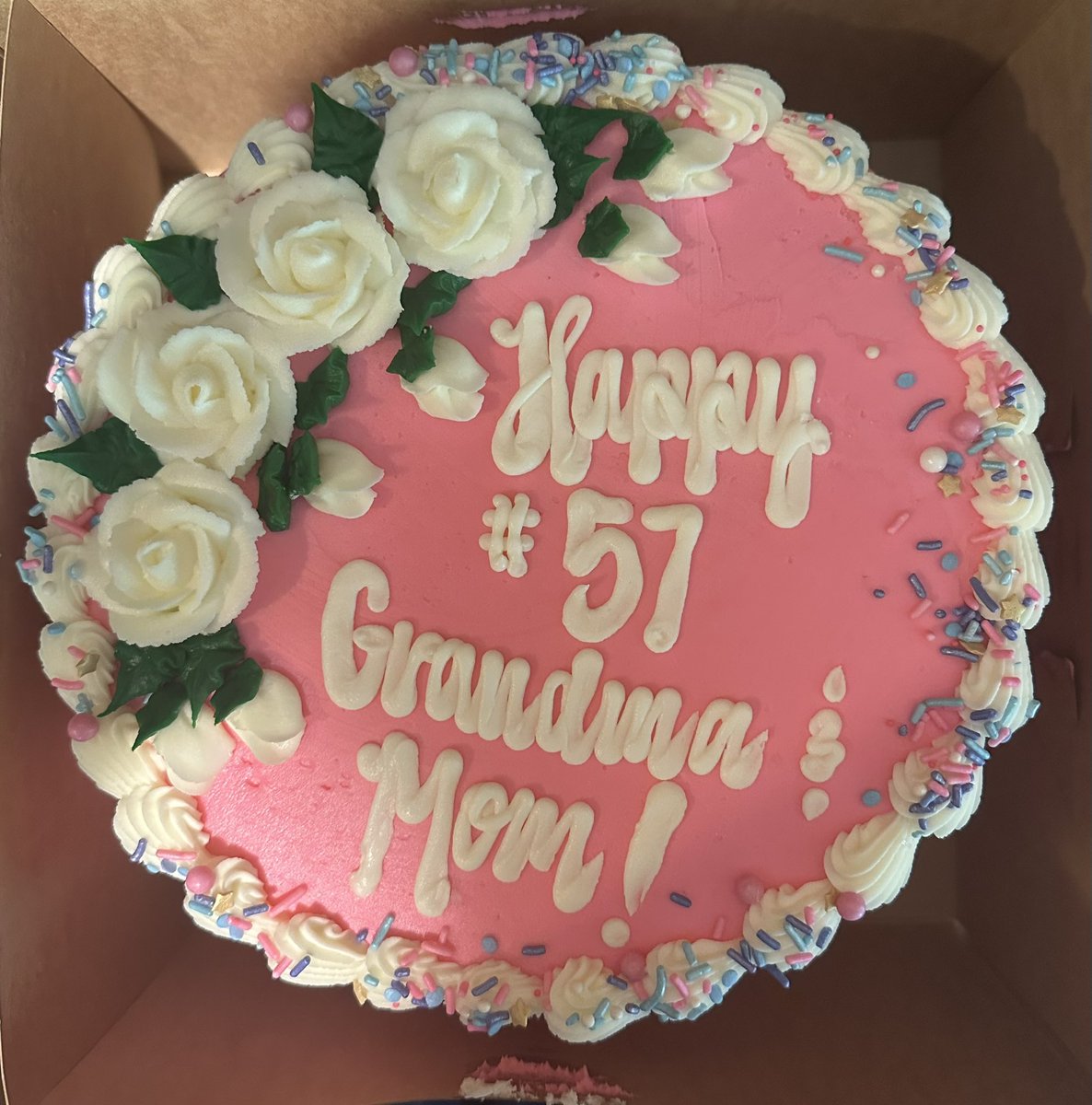 toddjacobus's tweet image. Happy Birthday to HEATHER JACOBUS. I’ve been with Heather since her 17th birthday, so that’s 40 birthdays we’ve been together. 57 looks good on her! Nice to celebrate with our family. ⬆️❤️💯⭐️
