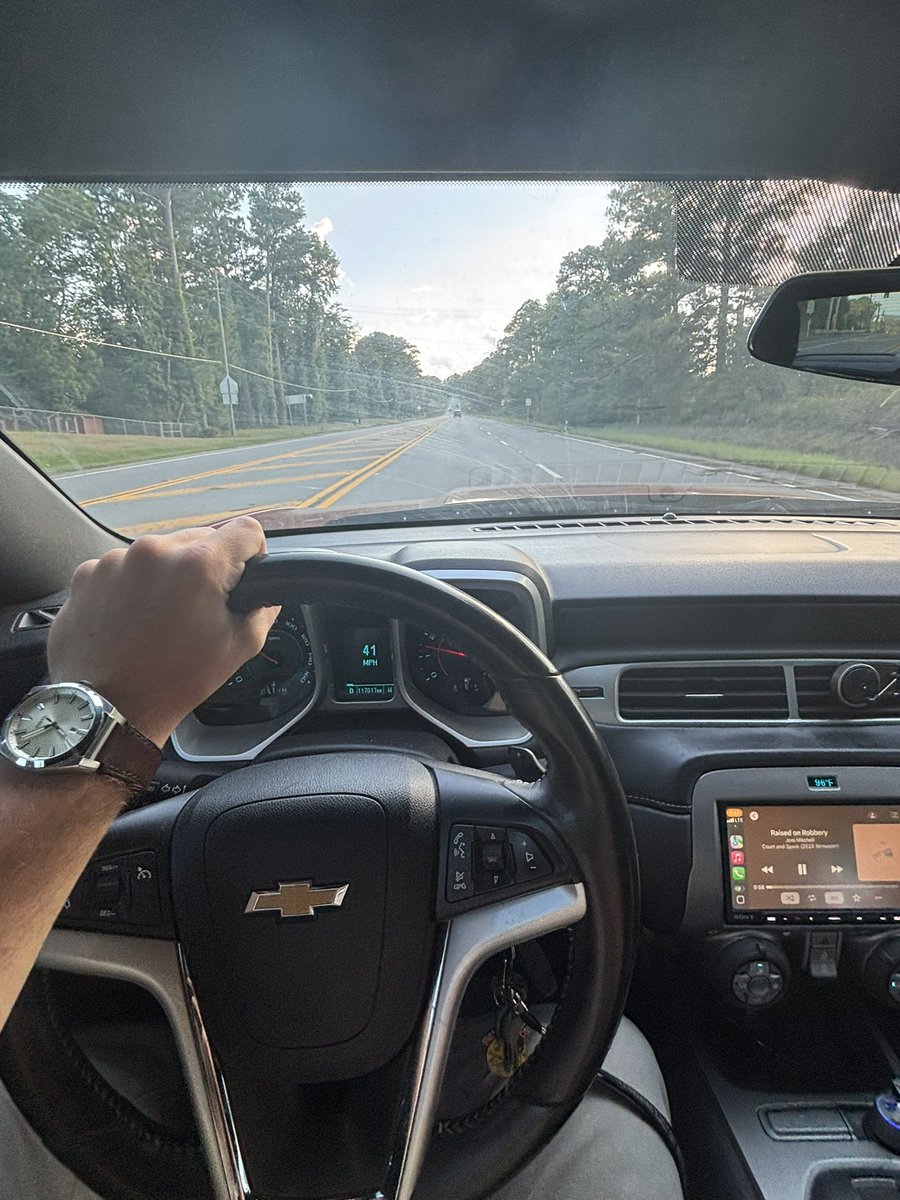 MrRedude's tweet image. Me if tweeting while driving was illegal
