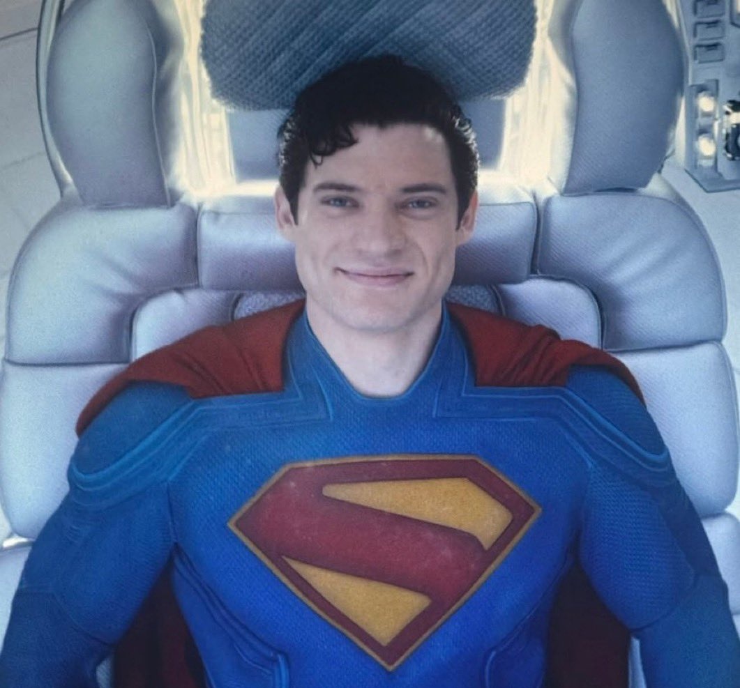 CQuill97's tweet image. Ticket seller: "Enjoy your movie!"
Me: "Thanks, you too."