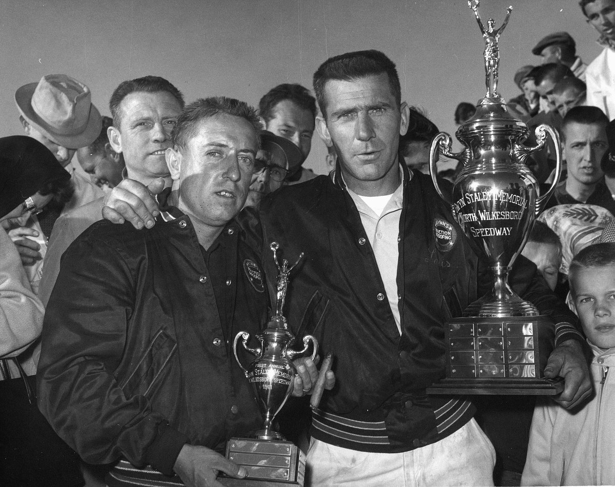 NASCARClassics's tweet image. Rex White was victorious at @NWBSpeedway in 1961. It was one of his seven victories that season.
He finished second in the final season standings.