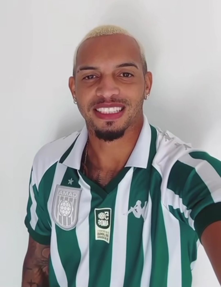 o quão grande é a contratação do Clemente para o Gama? 🔥🇳🇬

Jogador que tem a irreverência com a bola no pé, objetivo e que busca finalizar com o máximo de eficiência. Se firmou bastante esse ano ao simplesmente destruir o Coritiba na CdB marcando um baita gol.