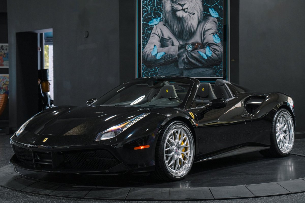 JakesVision's tweet image. A masterpiece on wheels.
488 Spider in Obsidian Black.
US nationwide white glove delivery 🇺🇸.
DM to inquire.