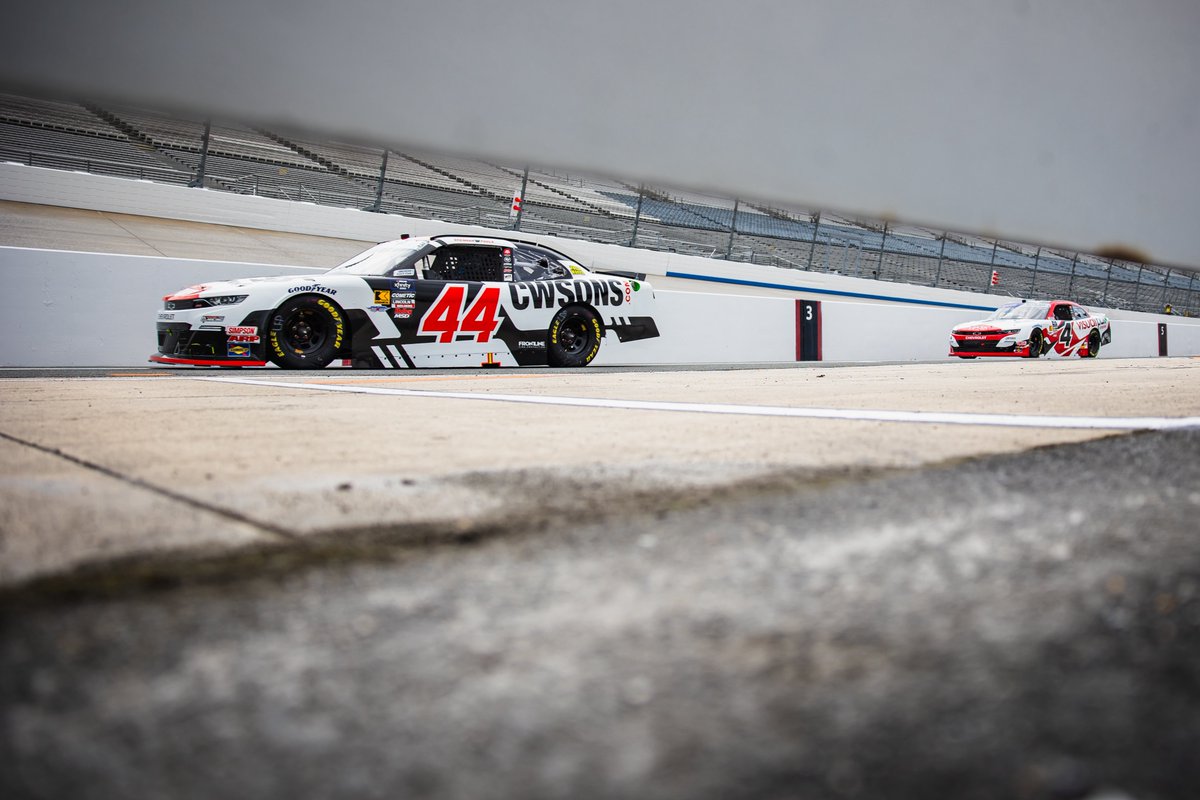 TeamAlphaPrime's tweet image. 🔴🏁 Unfortunately Mother Nature wins today. Our race will conclude here on lap 134.
P19 - @Parker79p
P25 - @brennanpoole
P28 - @LavarScott
#BetRivers200 | @FixYourLid | CWSons.com | foxxtecca.com