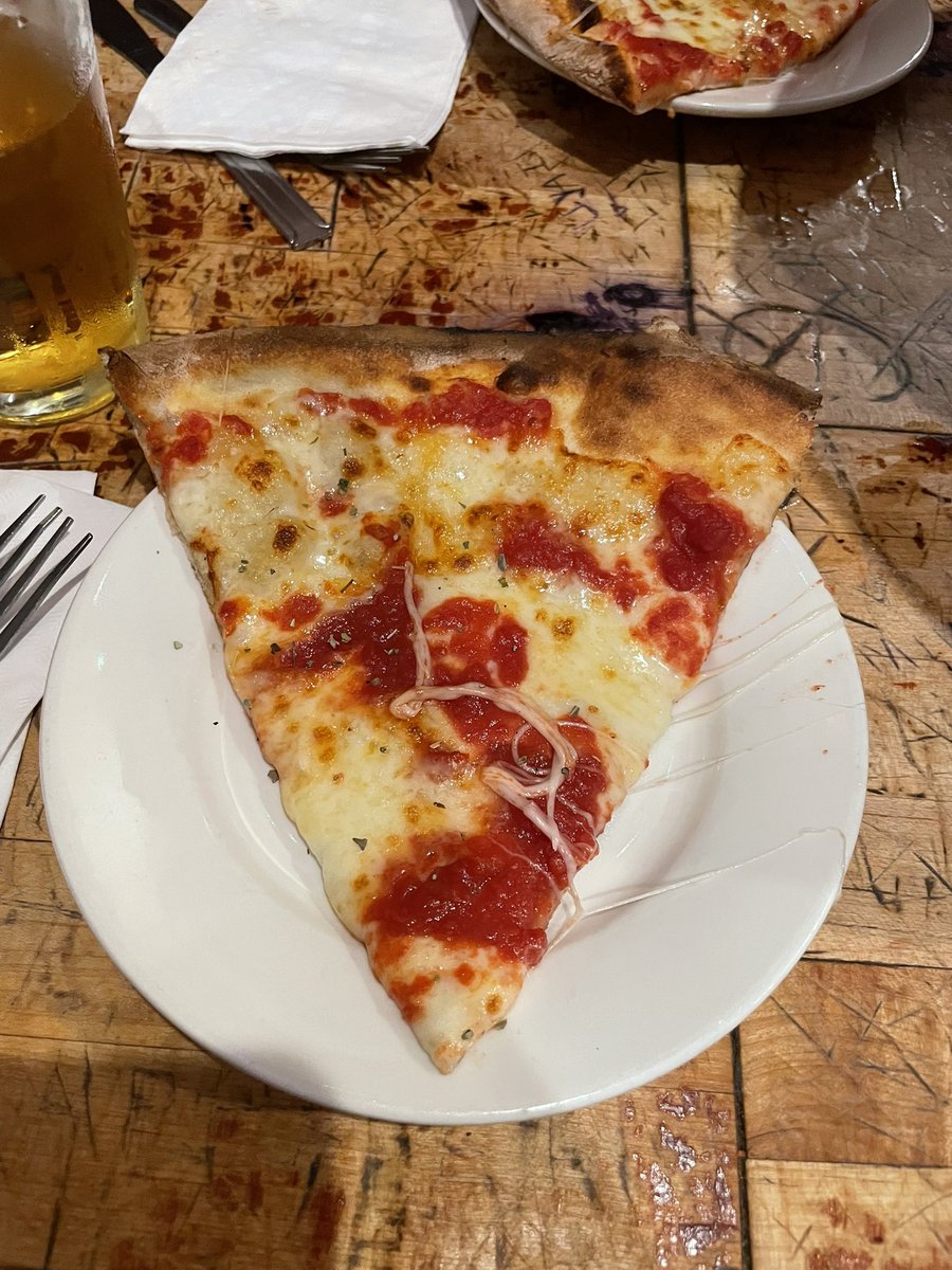 Texas_Hoosiers's tweet image. John’s of Bleecker St. Pizza: A sexual experience #pizzapics