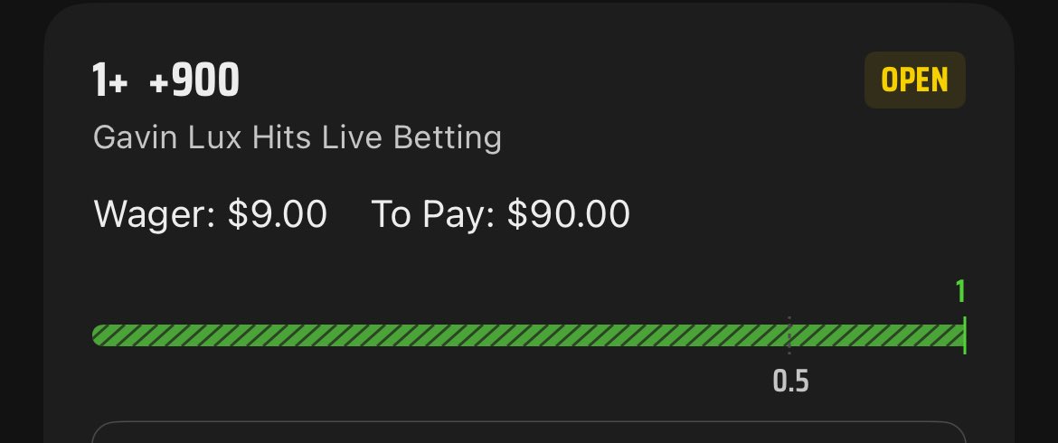tmill61's tweet image. Live @OddsJam MLB βΎοΈ arb for $31 profit!
Picked this live arb up in the 7th inning for Gavin Lux over/under 1 hit prop across Fanatics and DK.
He hit a single in the 8th and just helped me turn a $59 investment into $90!
Thatβs a $31 profit and will be paid out within anβ¦