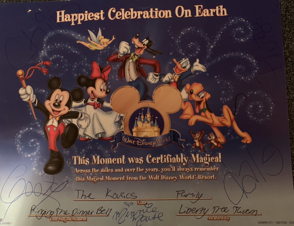 RitasAdventures's tweet image. Post a Magical Moment at DisneyWorld. Here we were the guests of honor to open Liberty Tree Tavern for dinner. We received the special card and a photo op with all the characters when it was character dining.