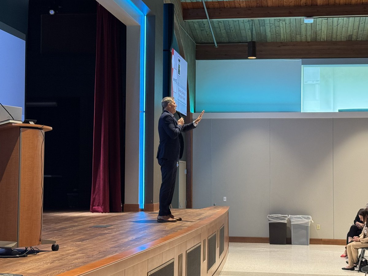 Matt Munson (@matt_munson1) on Twitter photo What a privilege to spend time with over 200 <a href="/KetteringHealth/">Kettering Health</a> leaders last week for our inaugural <a href="/Humanex/">Humanex Ventures</a> Summit 365 event. So many nuggets from <a href="/BradBlack5/">Brad Black</a>, <a href="/Johnubacon/">John U. Bacon</a> and more to fill their leadership buckets! What a privilege to spend time with over 200 <a href="/KetteringHealth/">Kettering Health</a> leaders last week for our inaugural <a href="/Humanex/">Humanex Ventures</a> Summit 365 event. So many nuggets from <a href="/BradBlack5/">Brad Black</a>, <a href="/Johnubacon/">John U. Bacon</a> and more to fill their leadership buckets!