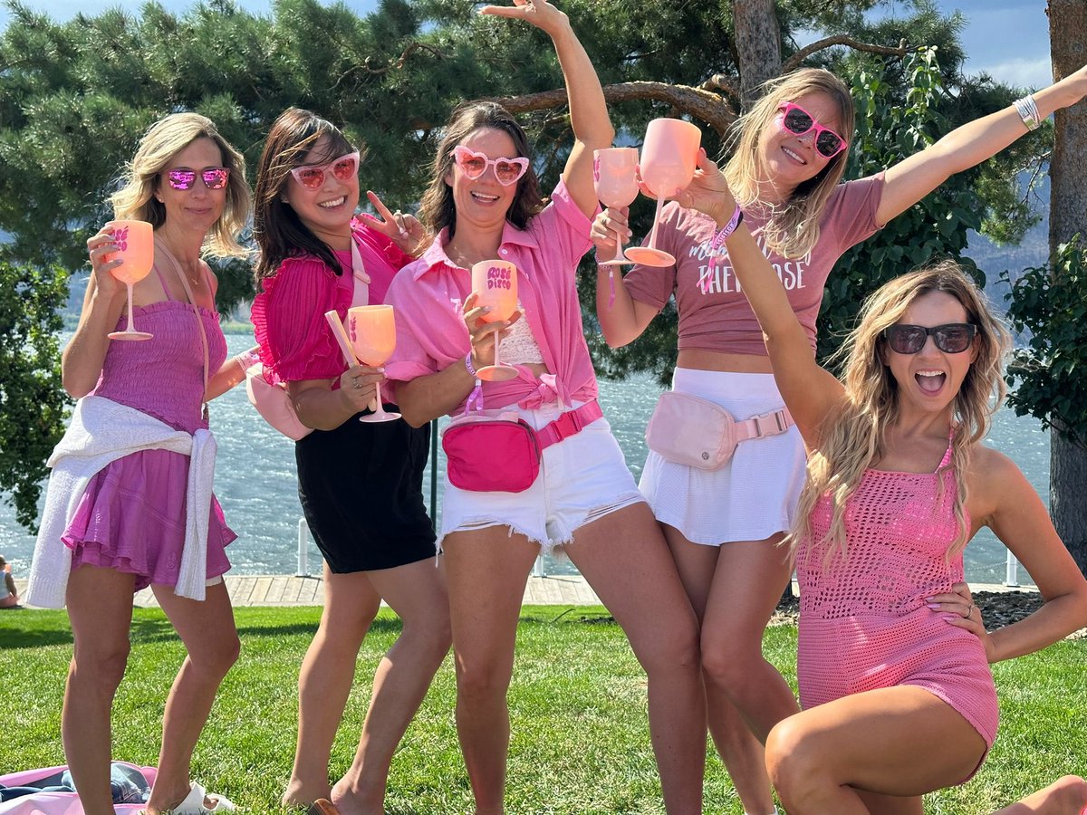 gavindew's tweet image. If you hold a multi-city event series called Rosé Disco, Kelowna is obviously going to be the best.
A great opportunity to break in the revitalized Waterfront Park stage while showcasing some amazing wineries.