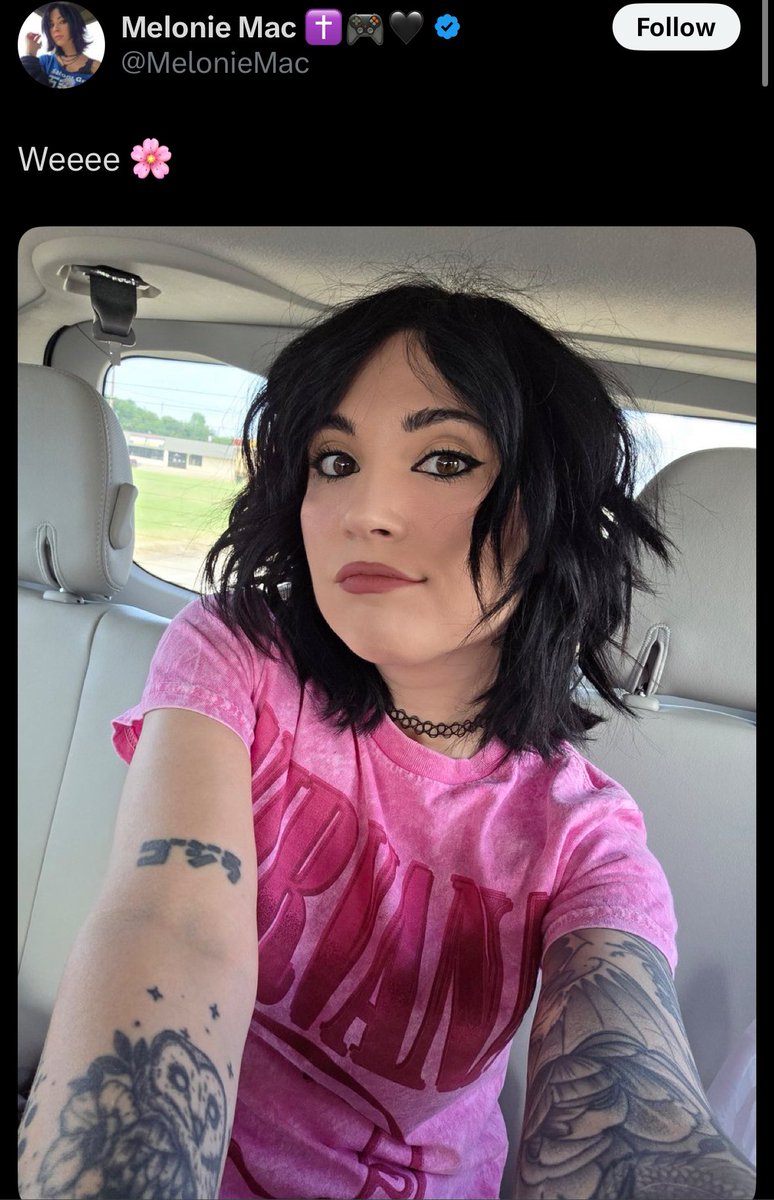 BeardsonBeardly's tweet image. 40 year old woman