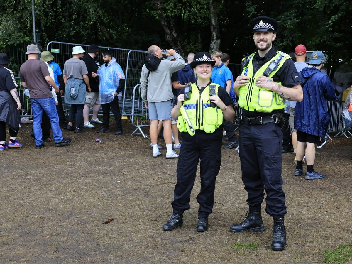 gmpolice's tweet image. We’re pleased to report the penultimate Manchester #OasisLive25 event has concluded without any major incidents.
Officers made 14 arrests for offences including fraud, drunk driving, and assault.
We’ll be back for the final event tomorrow.