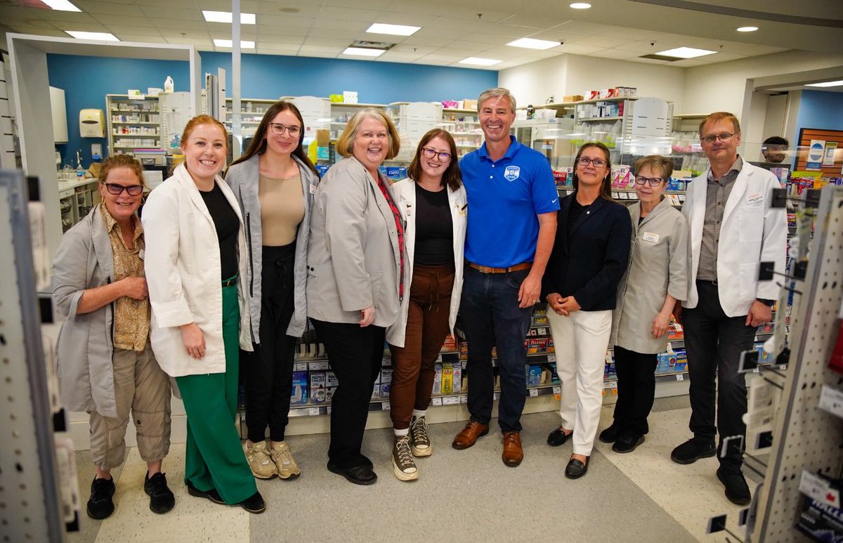 DimHouston's tweet image. This is me at a pharmacy with educated medical professionals, along with our anti-science and anti-vaccine MLA who probably wanted to replace the actual medicine with water.