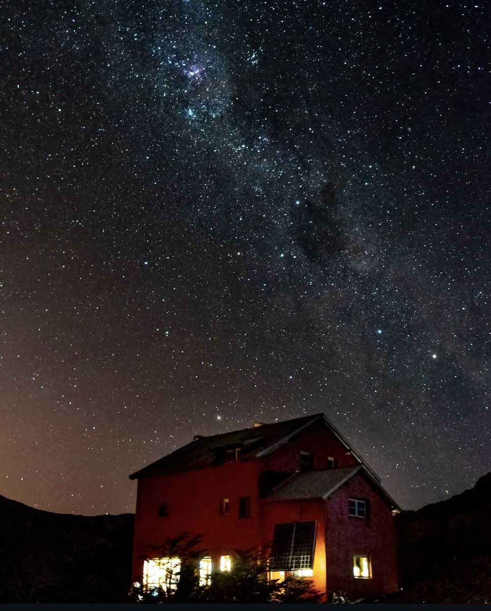 ¡Cielito patagónico! 😍💫💕
📷Refugio López. Bariloche.
Patagonia 🇦🇷🧉