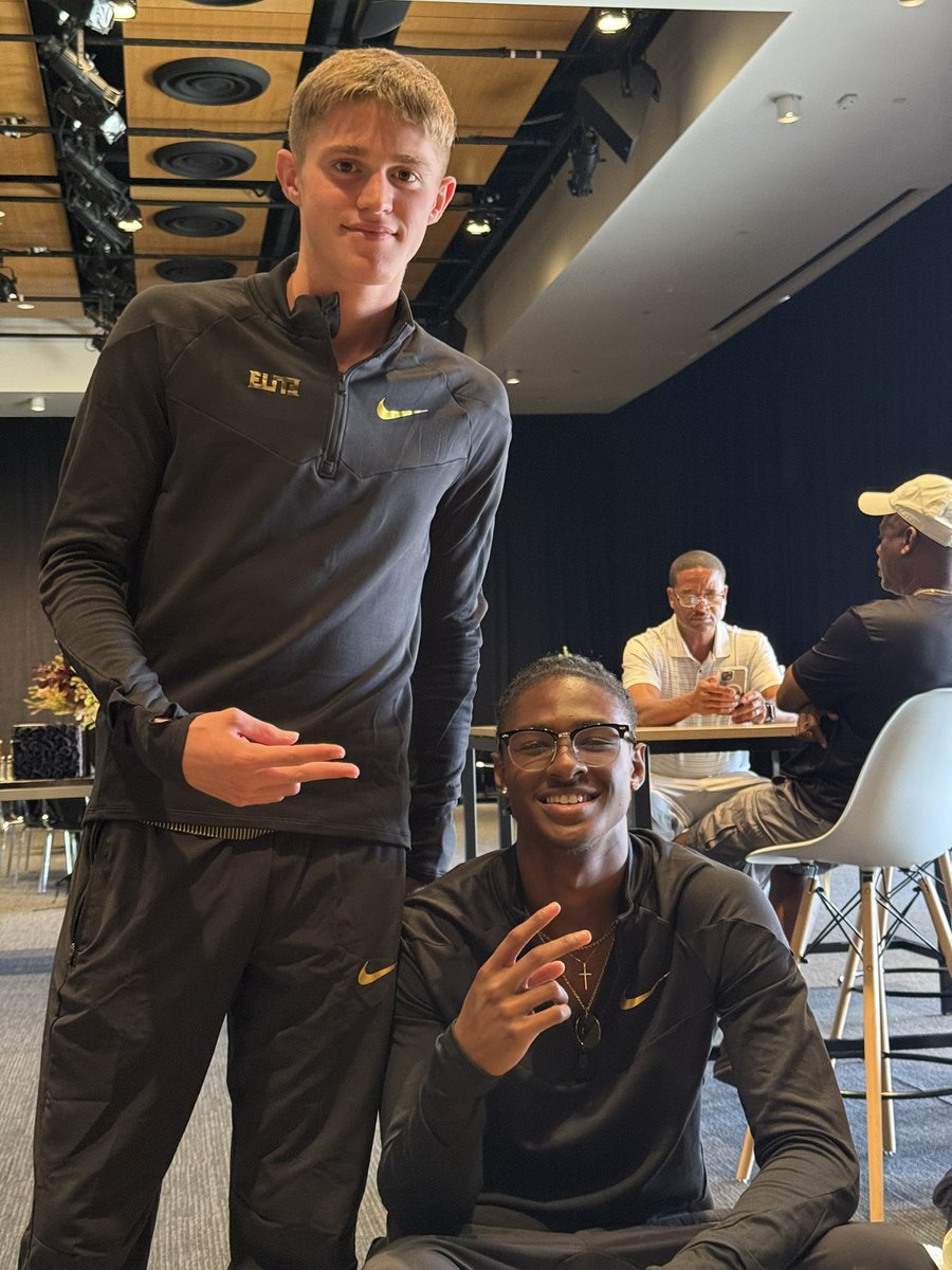 realtalkwithtee's tweet image. This picture feeding generationsss!!!
If you know you know…..
My Texas Guys🤞🏾🔥