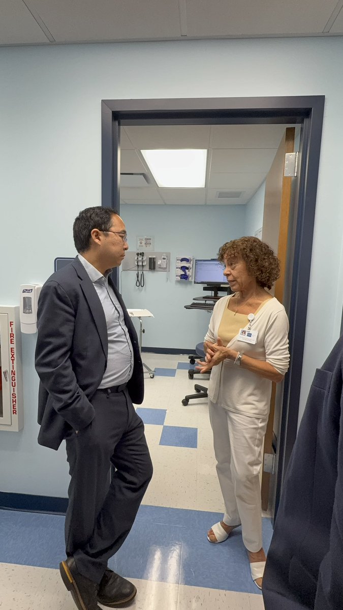 SenatorAndyKim's tweet image. Today, I toured the Zufall community health center in Bridgewater, NJ and talked with both doctors and patients about the critical services they provide.
Republicans’ vote to gut health care in the passage of the Big Disastrous Bill directly harms places like Zufall and the…