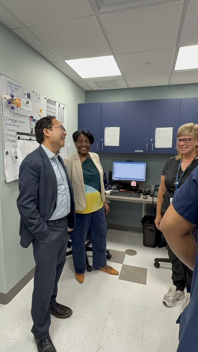 SenatorAndyKim's tweet image. Today, I toured the Zufall community health center in Bridgewater, NJ and talked with both doctors and patients about the critical services they provide.
Republicans’ vote to gut health care in the passage of the Big Disastrous Bill directly harms places like Zufall and the…