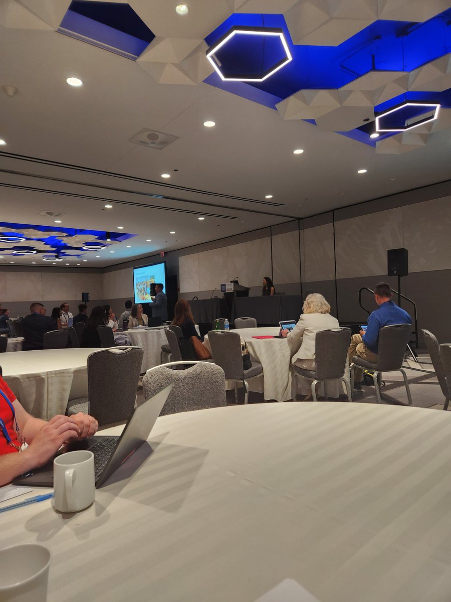 Great session (among several) from <a href="/adampate_hepate/">Adam Pate</a> &amp; Ashley Castleberry on Backwards Design &amp; Engaging Students at the <a href="/AACPharmacy/">AACP</a> Teacher's Seminar #PharmEd