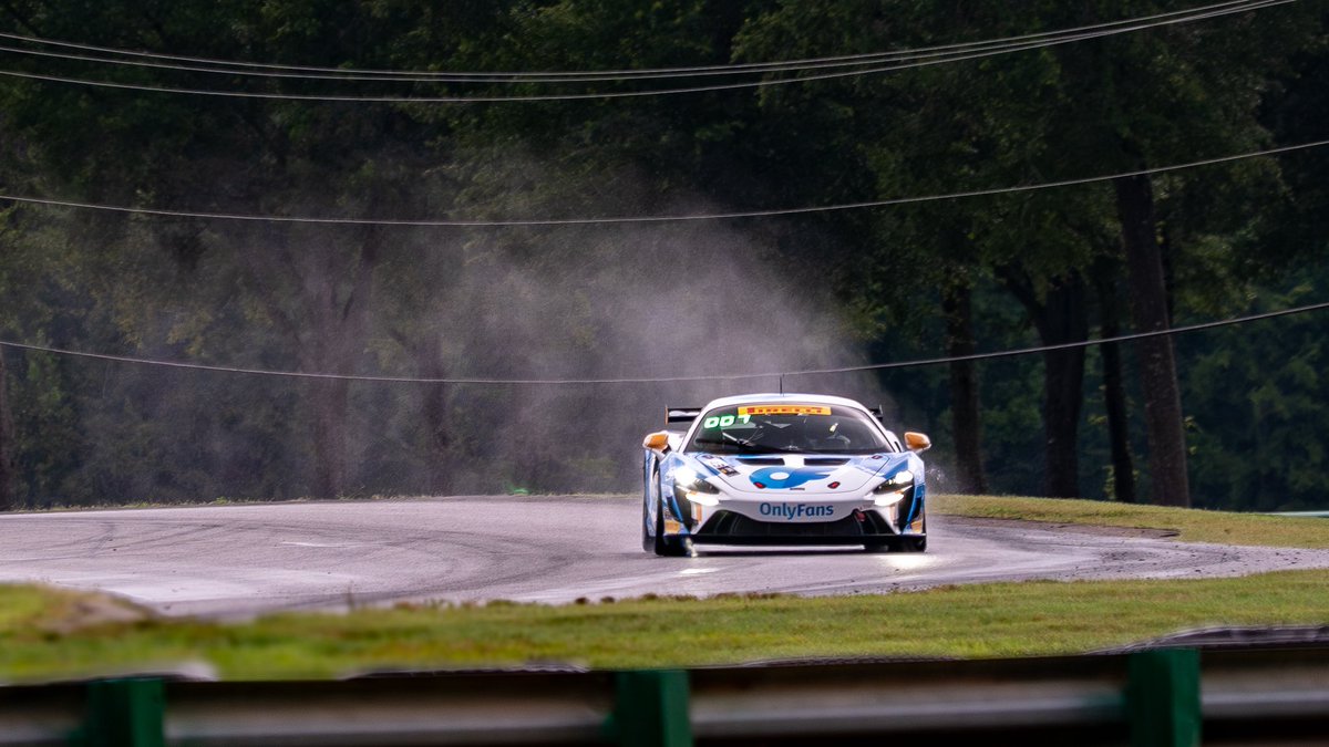 P1Groupe's tweet image. One lap in the dry, four in the wet — and that was all she wrote for Race 1 here at @VIRNow ⛈️ We go 🟩 for Race 2 tomorrow at 11:25am. @OnlyFans 4️⃣3️⃣

#onlyfans #onlyfansracing #motorsports #racing #omsrace #mclaren #mclarenorlando #mclarencustomerracing 
#gt4 #p1groupe