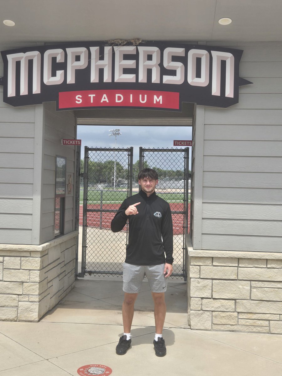 3kcappa's tweet photo. Had a great visit at McPherson College. Thank you @CoachJFisc for the invite out. #BulldogPride 
@CoachKRocheford @CoachJenk1 @Coach_Hartz_2 @CoachKleinmeyer @GCSharkInsider https://t.co/3NKULNiTLc