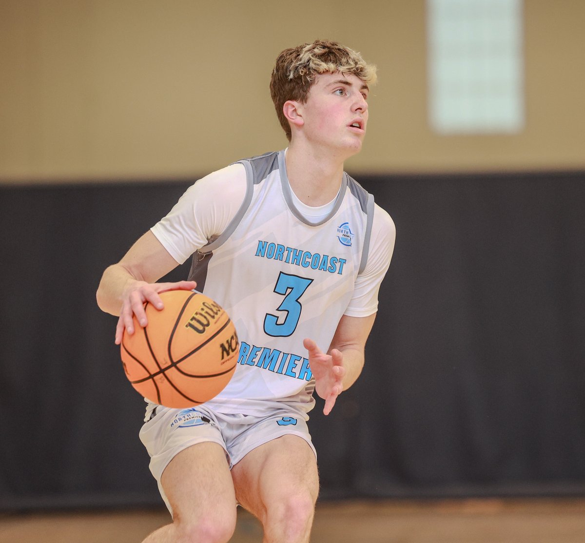 lenny_padilla's tweet image. Northcoast Premier 17U won in overtime beating Jay Academy 86-75 in Chicago.
Kyler Berghuis (Unity Christian) 22 points, Adam Dugener (North Muskegon) 20, Brogan Sherd (Unity Christian) 16, Owen VanderWaal (Unity Christian) 14.