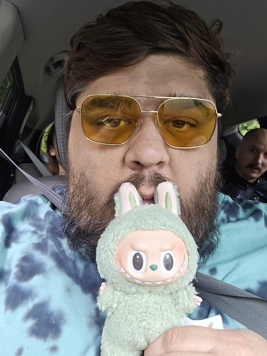 ApertureKeys's tweet image. I got a lubooboo. Get mogged phag