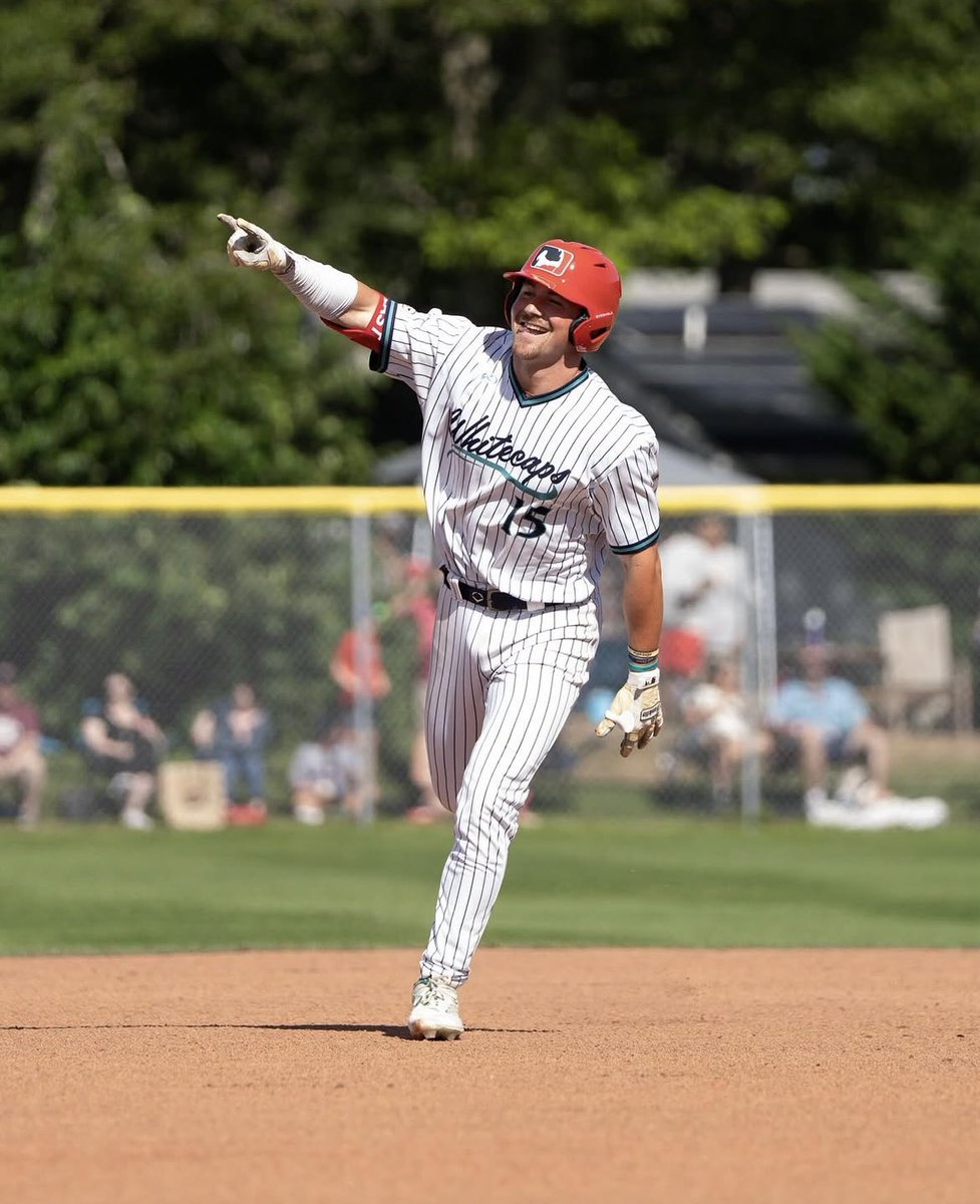 GLundMedia's tweet image. What a showing from @BrewsterCaps in the @OfficialCCBL All-Star game!
-Dalton Wentz (@WakeBaseball): 1-2, 1 HR, 1 RBI
-Brendan Lawson (@GatorsBB): 2-3
-Cal Fisher (@FSUBaseball): 2-2, 1 R
-Lance Davis (@TCU_Baseball): 1 IP, 1 ER, 1 K
-Kyle Kipp (@BCBirdBall): 1 IP, 0 ER