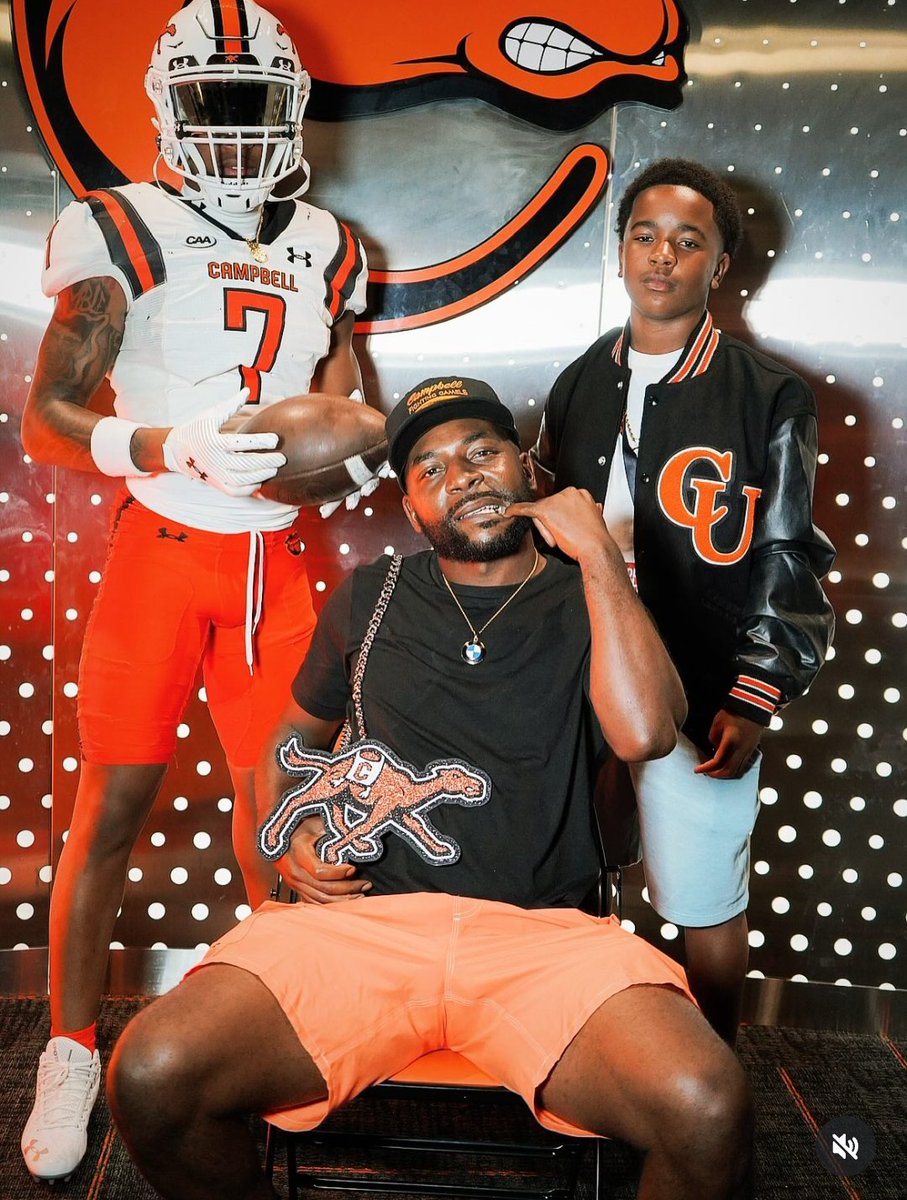 Barry Tate (@tategang) on Twitter photo Feeding the Boyz liquid gold 🐕 #WheresHome #TateGang #RollHumps 🐫 <a href="/AarynTate1/">Aaryn “AT7 Tate 💫</a> <a href="/GoCamelsFB/">Campbell Football</a> Feeding the Boyz liquid gold 🐕 #WheresHome #TateGang #RollHumps 🐫 <a href="/AarynTate1/">Aaryn “AT7 Tate 💫</a> <a href="/GoCamelsFB/">Campbell Football</a>