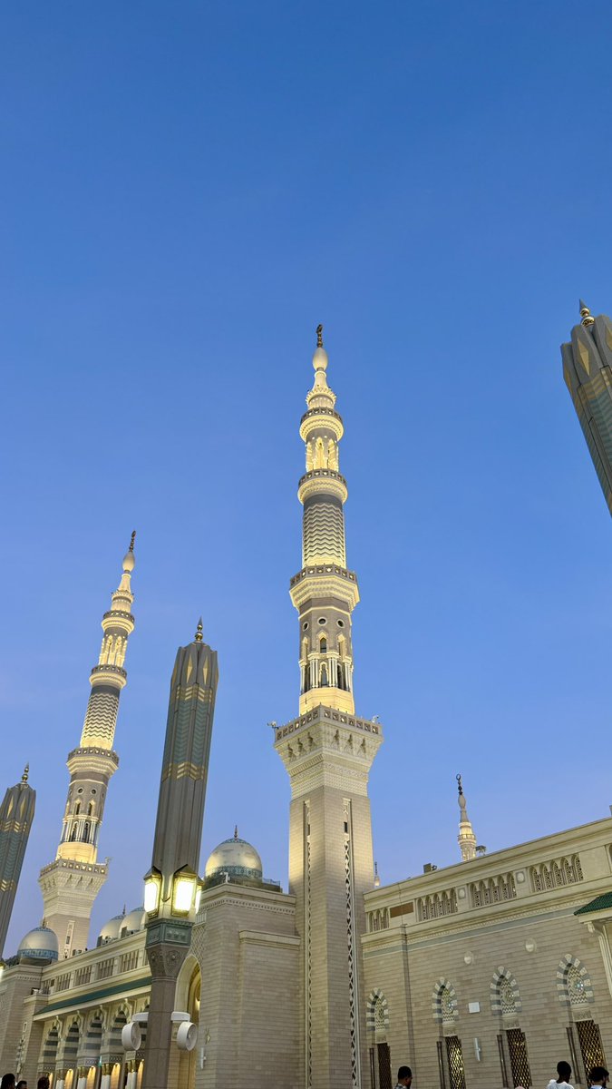 ‏أســامة الجهوري tweet media