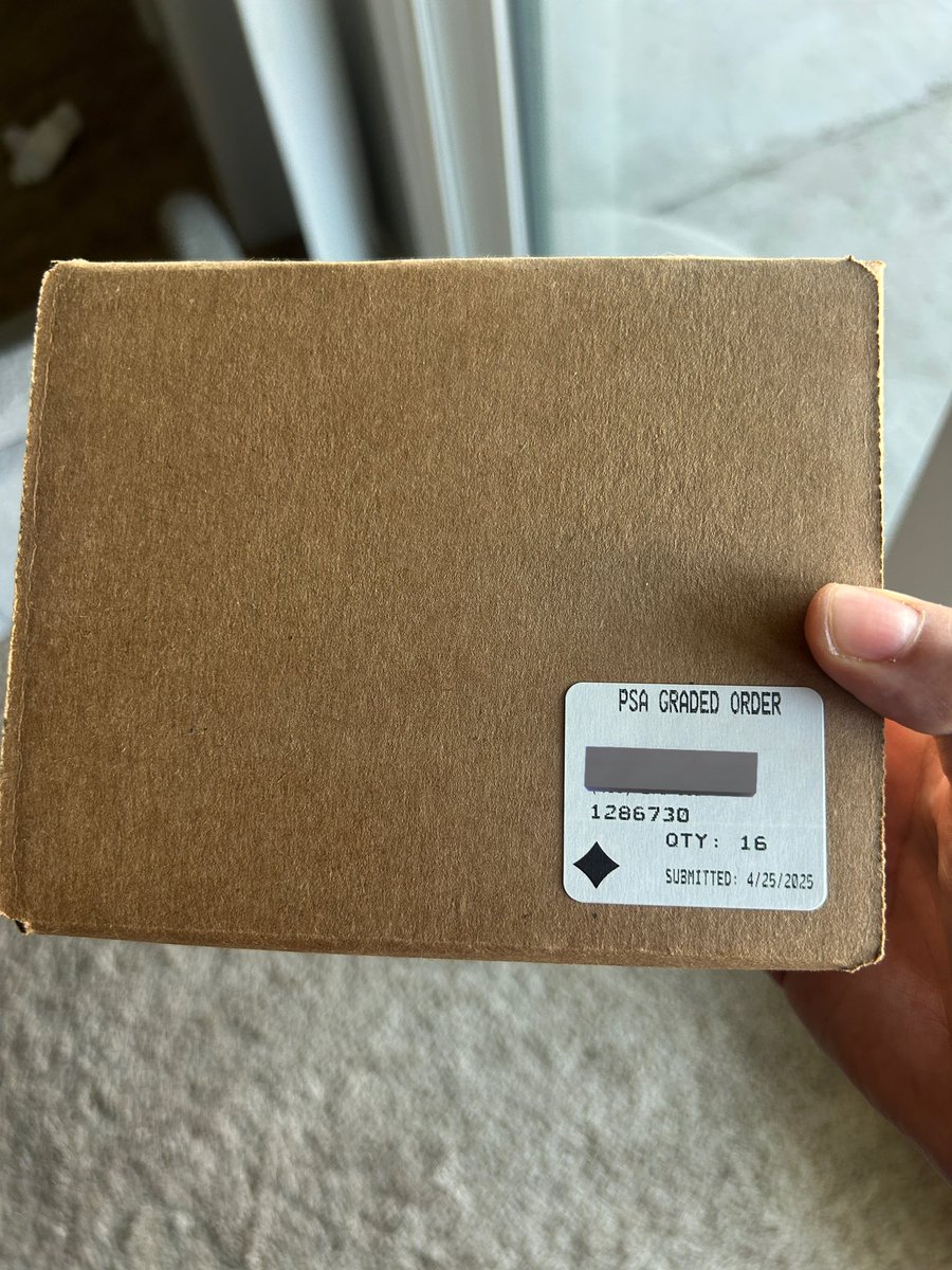 GabeyCardStacks's tweet image. Got my largest PSA submission back from @GameStop. Dropped off on 4/25. I promise you this is the easiest way to submit. You do not log any cards, they handle shipping and call you when it’s ready. This has significantly changed my trajectory. Anyone can do it. I love my store!