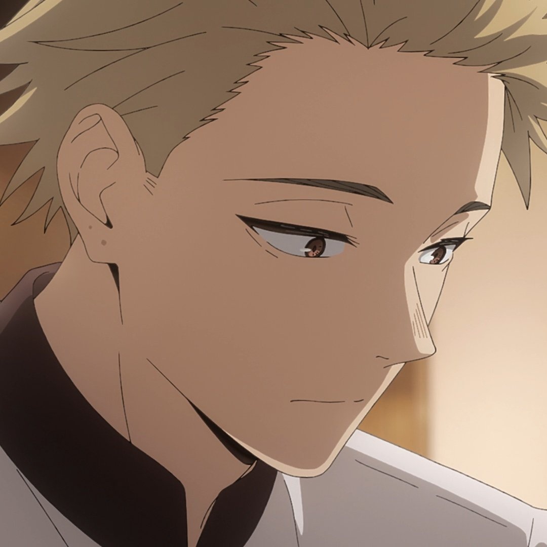 goboee's tweet image. hair up hair down