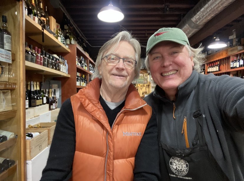 #ackermanfamilyvineyards Delectable #cabernets and delicious #redblends! 09 vintage produced strong balanced wines; drank well young yet gracefully for years. Brick rim, sanguine currant core; aromas of cassis plum cocoa powder, touch of herbs/allspice; supple dancing complexity.