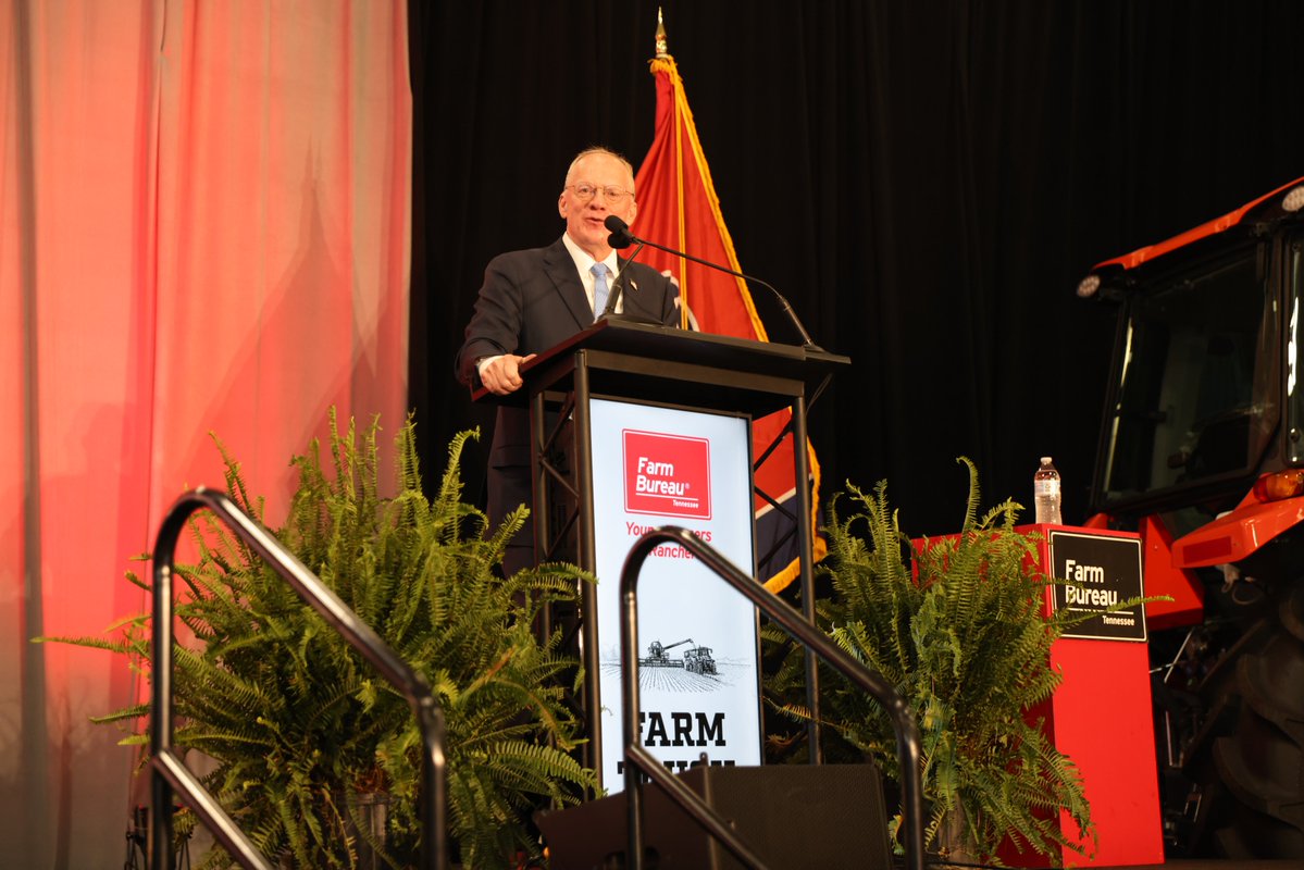 TNFarmBureau's tweet image. An honor to have @RepJohnRose with us this evening welcoming close to 400 young farmers to Tennessee's 6th congressional district. Appreciate your time and enthusiasm for #TNAgriculture, Congressman Rose!
#TNFarmBureau I #TNYFR25