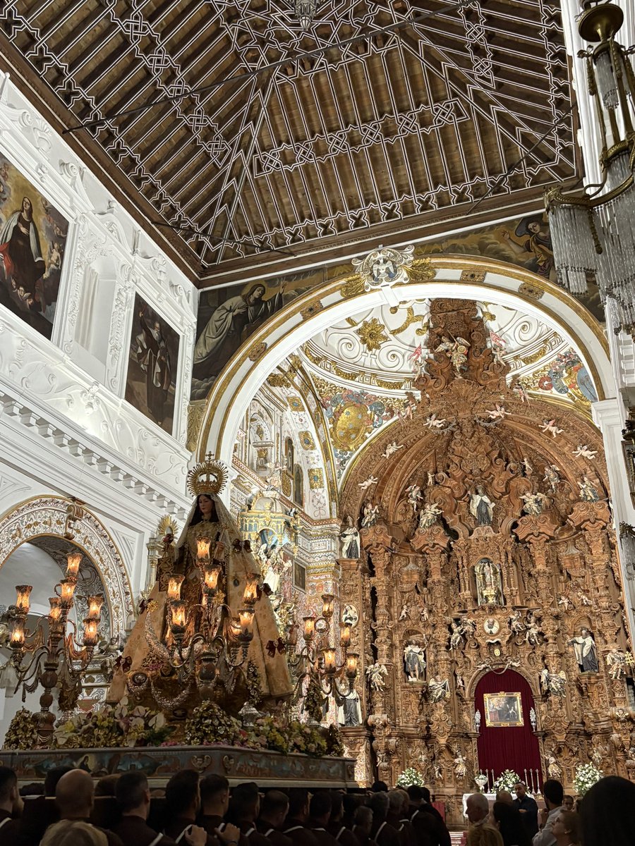 Un placer siempre volver a Antequera con mi <a href="/Banda_Trinidad/">Trinidad Sinfónica</a>, para acompañar a los hermanos de <a href="/Carmen_Atq/">Carmen De Antequera</a> 🤎