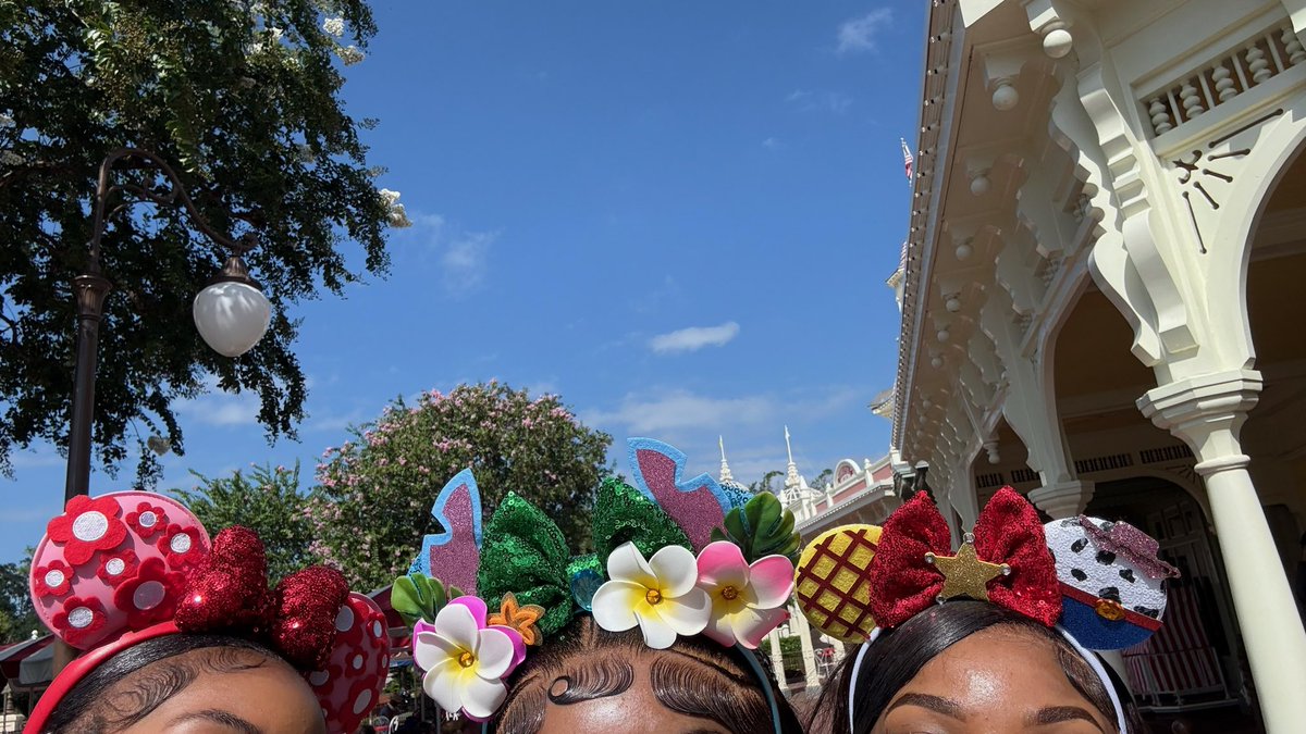 lilshady300's tweet photo. #disney https://t.co/F1trxOJ7Xd