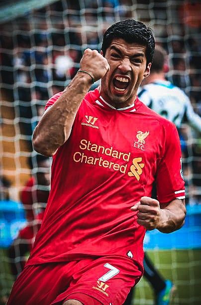 LiverpoolLatam's tweet image. Rápido:
¿Cual fue el mejor Prime de Luis Suárez, en Liverpool o Barcelona?
Los leo 👀
