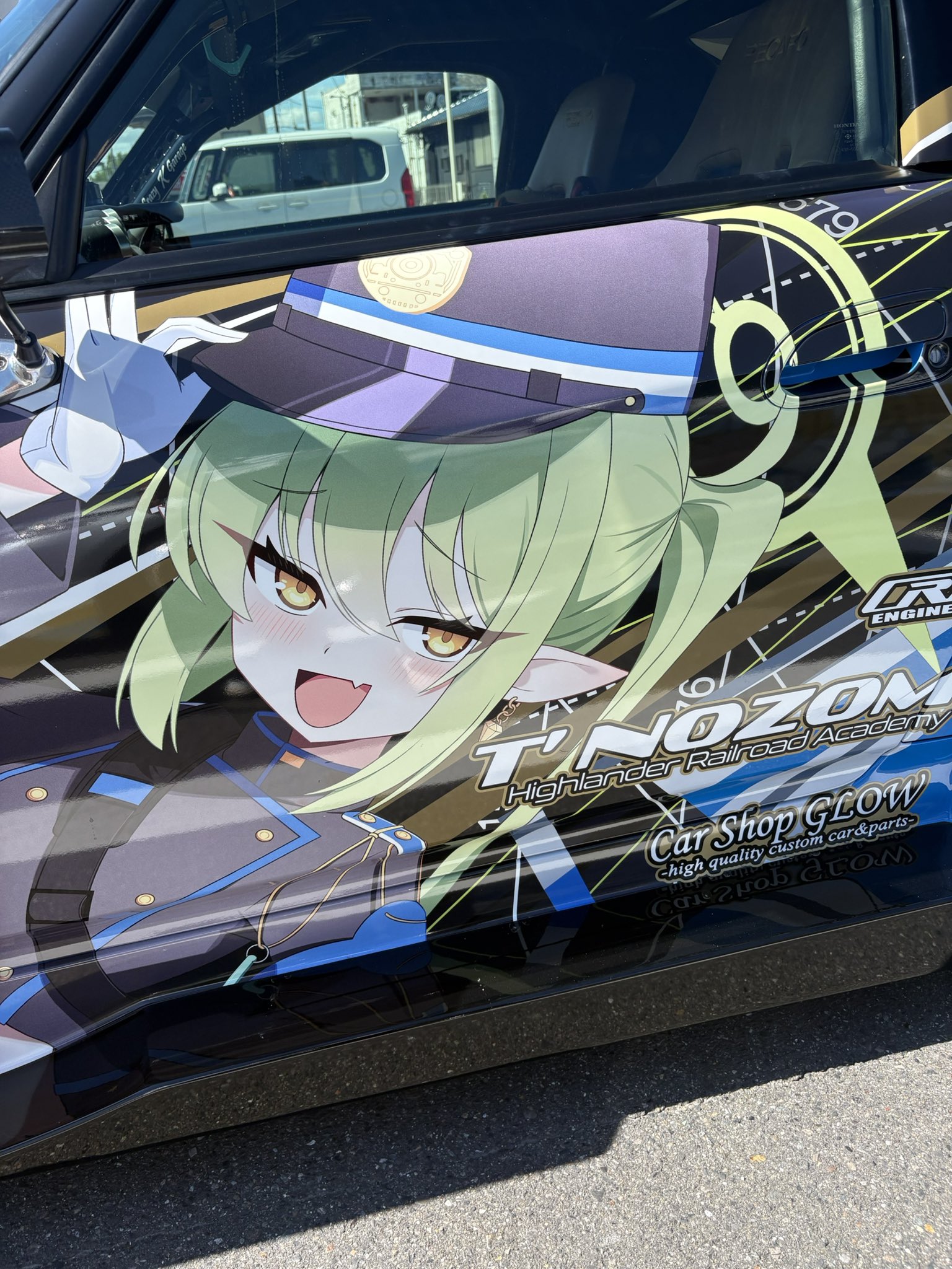 オレボレブラ♥️ぶたさん自転車イラスト付きフルジップパーカー オレボレブラ♥️ぶたさん自転車イラスト付きフルジップパーカー