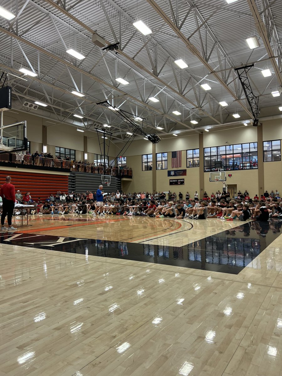 josh_dietrich03's tweet image. Nothing better than getting to work the best camp in the country for 3 times in a summer! Snow Valley is the best camp for any player or coach wanting to get pushed to be their best!
