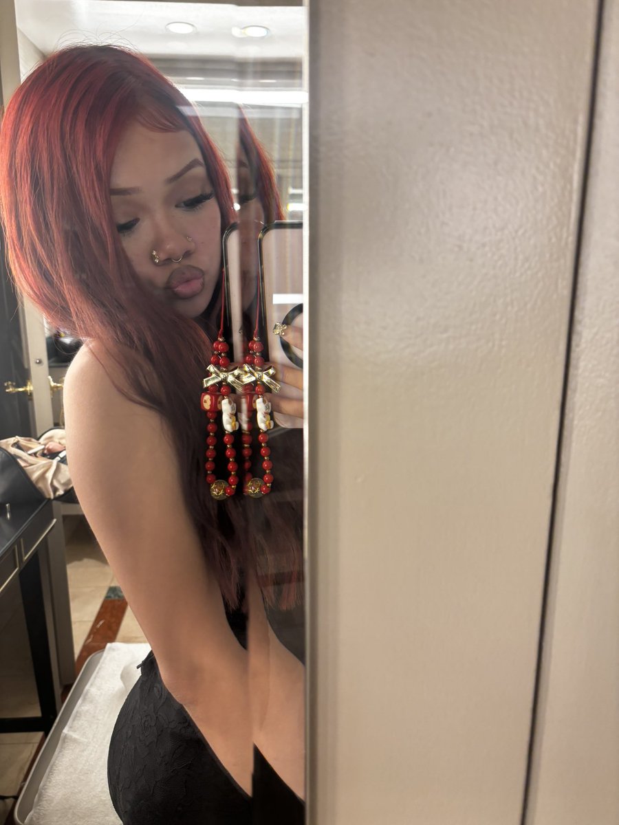 yndaze's tweet photo. 21 neva looked better https://t.co/P2gCWwjp01