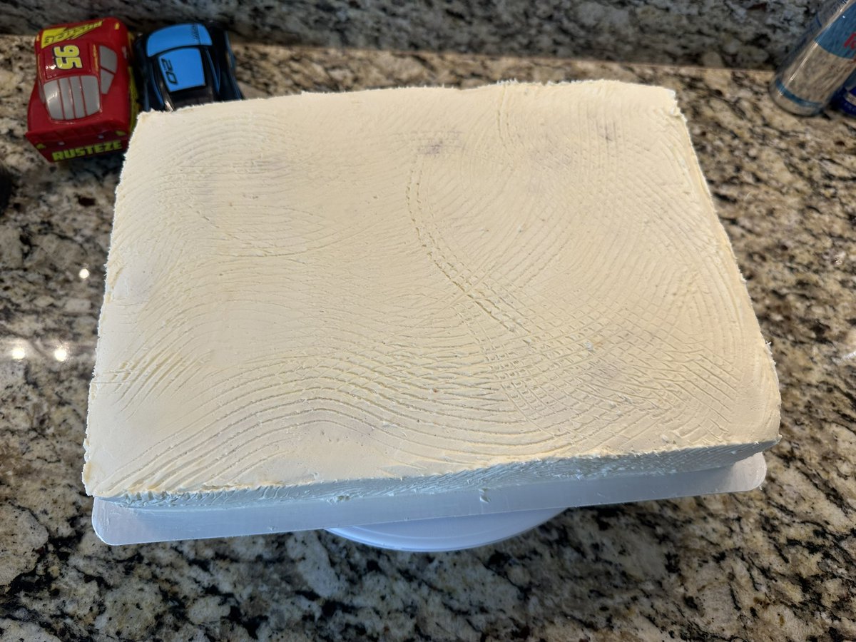 BowTiedHomeBake's tweet image. Meyer lemon cake with lemon curd filling and American buttercream
Another Red Bull rally car cake for the third celebration of my son turning 4 🥳