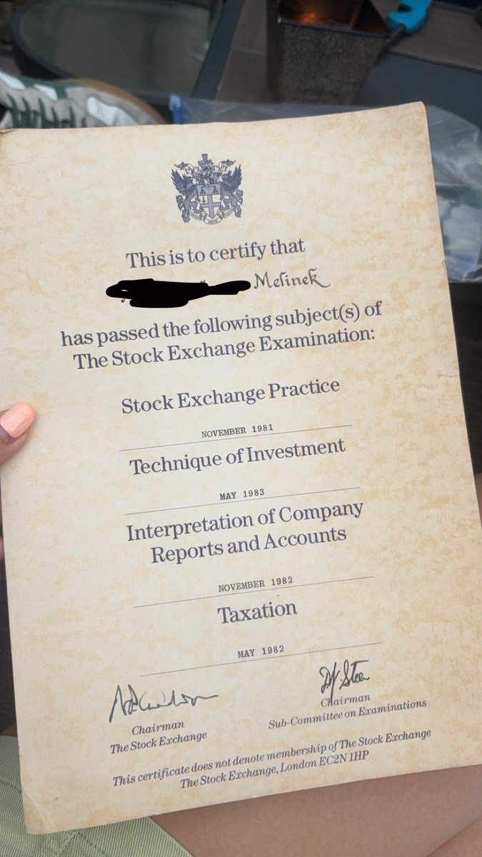 jacqmelinek's tweet image. going through old memorabilia and found my Dad’s certificate from the London Stock Exchange in the early 1980s, so cool