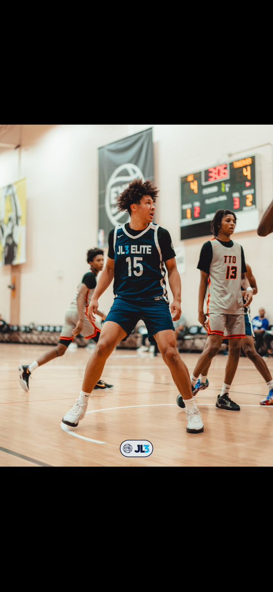 IsaiahS1515's tweet image. Good Summer for the Squad. Tough loss on the @NikeEYB  Final 4. Next  year we going for everything💯