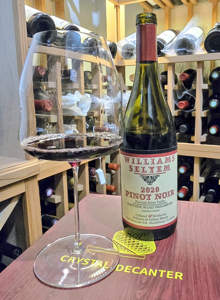#SaturdaySips Just relaxing at home with a <a href="/Williams_Selyem/">Williams Selyem</a> East Road Neighbors Pinot.  #wine #Sonoma #winelovers
