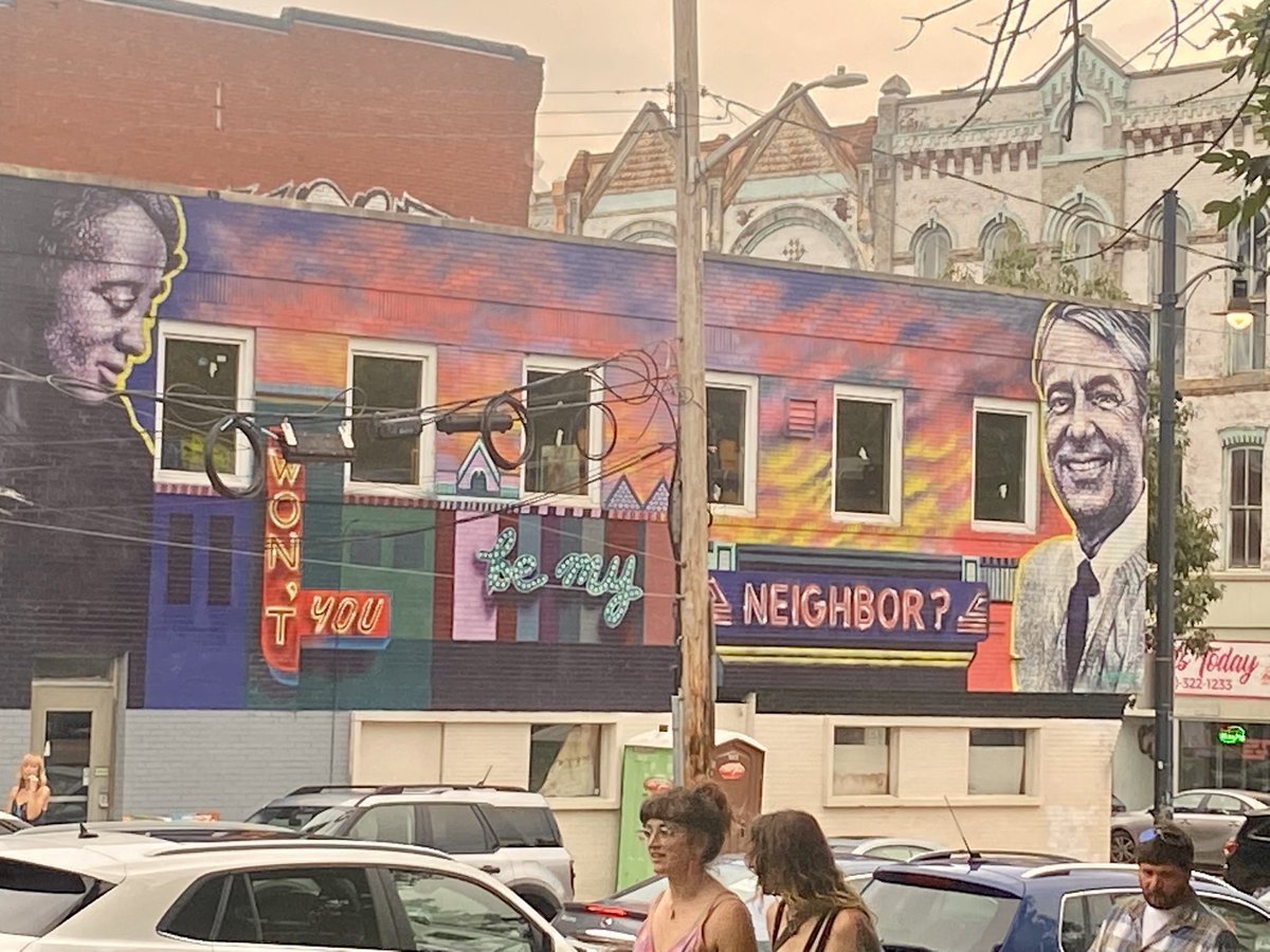 rutkap75's tweet image. Just saw this mural in the Pittsburgh’s deutchtown neighborhod. Just love it so much.