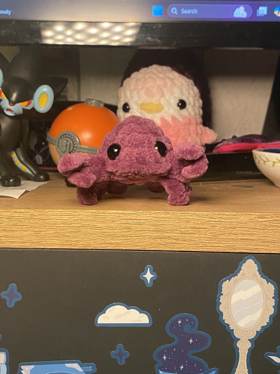 Made a lil crab for Cyber c: